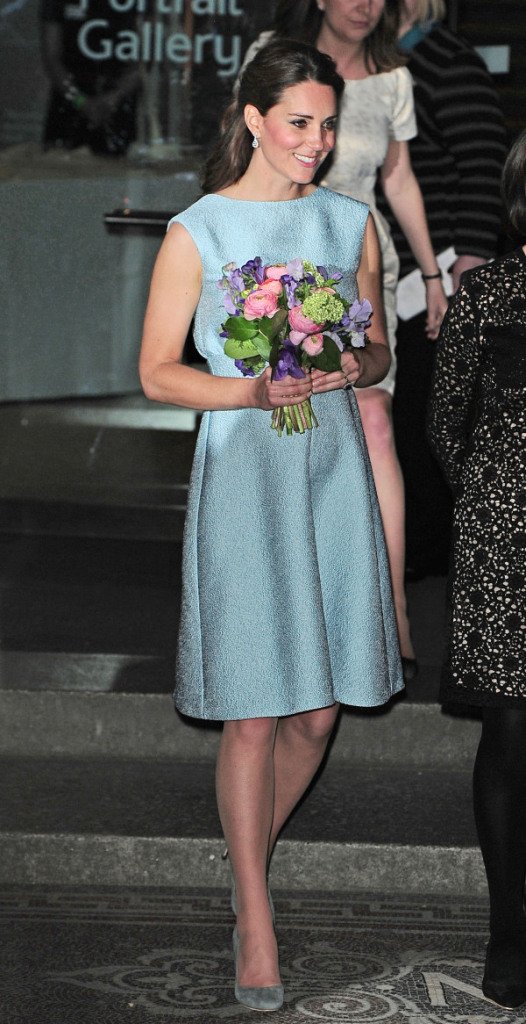 KATE MIDDLETON ARRIVING AT THE NATIONAL PORTRAIT GALLERY