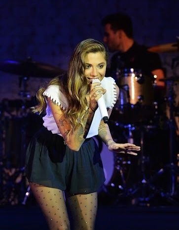ChristinaPerri2