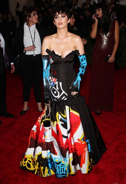 -New York, NY - 5/4/2015 - China: Through The Looking Glass Costume Institute Benefit Gala at the Metropolitan Museum Of Art -PICTURED: Katy Perry -PHOTO by: Marion Curtis/startraksphoto.com -MCv_1053732 Editorial - Rights Managed Image - Please contact www.startraksphoto.com for licensing fee Startraks Photo New York, NY For licensing please call 212-414-9464 or email sales@startraksphoto.com