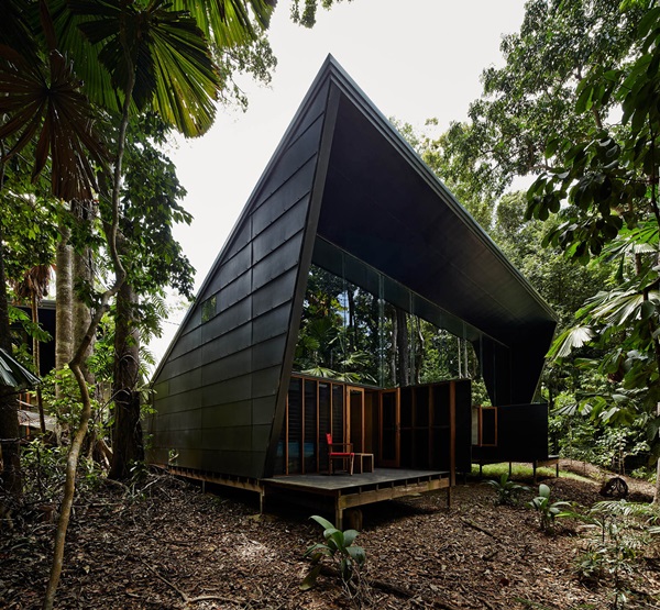 140922-Cape-Tribulation-House-1131_1134