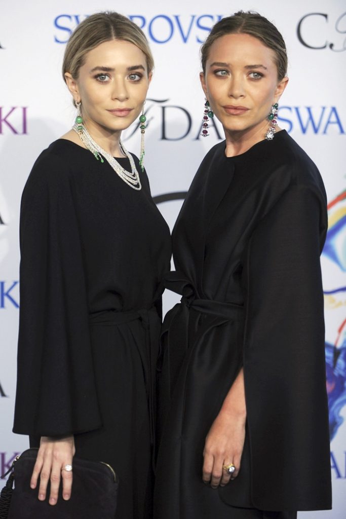 Ashley Olsen and Mary-Kate Olsen attend the 2014 CFDA fashion awards at Alice Tully Hall, Lincoln Center on June 2, 2014 in New York City (Credit Image: © Future-Image/ZUMAPRESS.com)