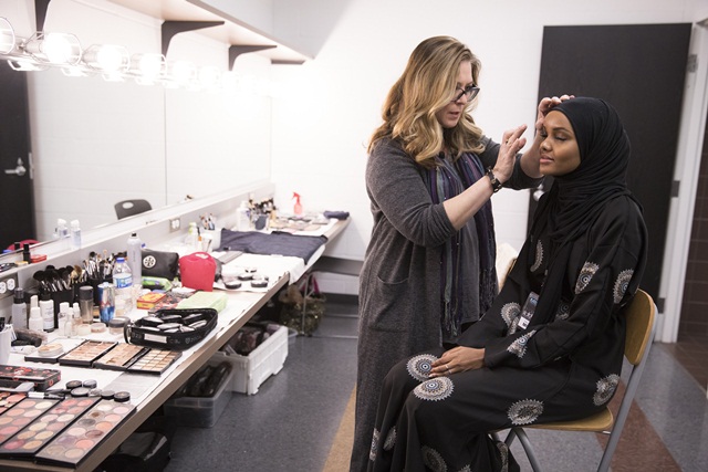 Somali-American teen makes semifinals at Miss Minnesota USA pageant