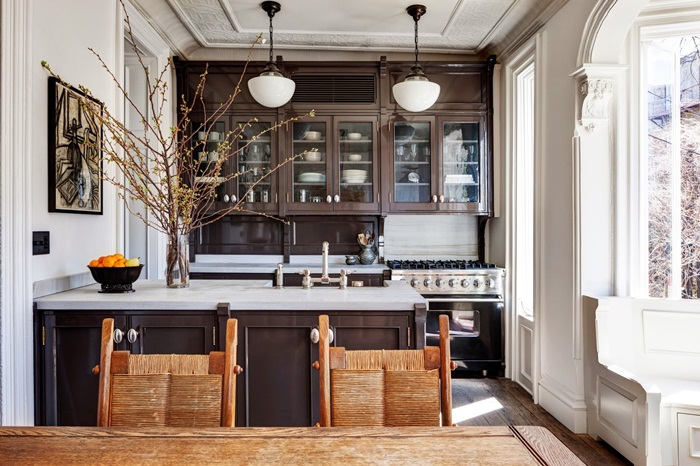 8-jenna-lyons-old-brooklyn-townhouse-trcy-martin-nytimes-2014-habituallychic