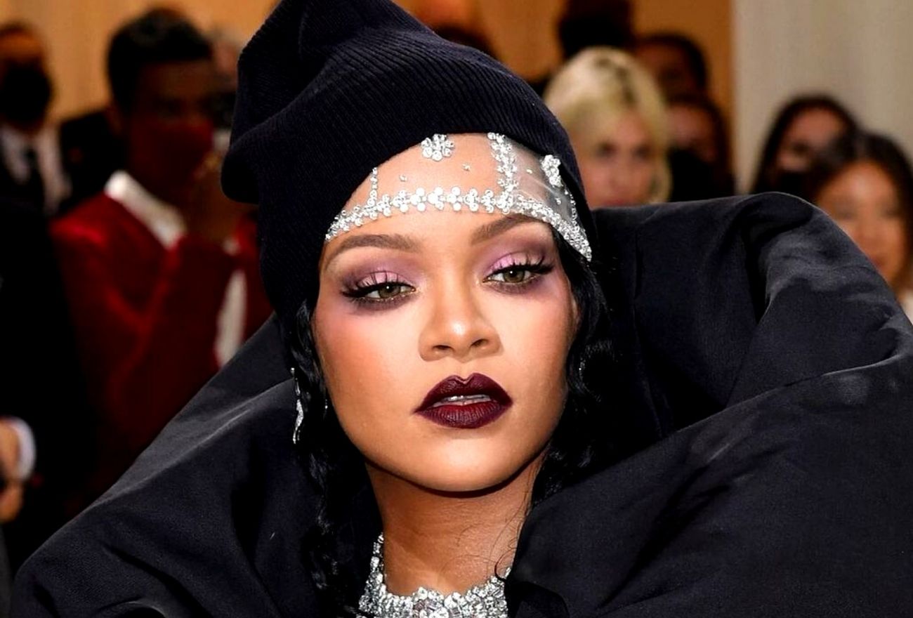Rihanna Sebagai Ikon Muzik, Mogul Kecantikan & Bakal Ibu