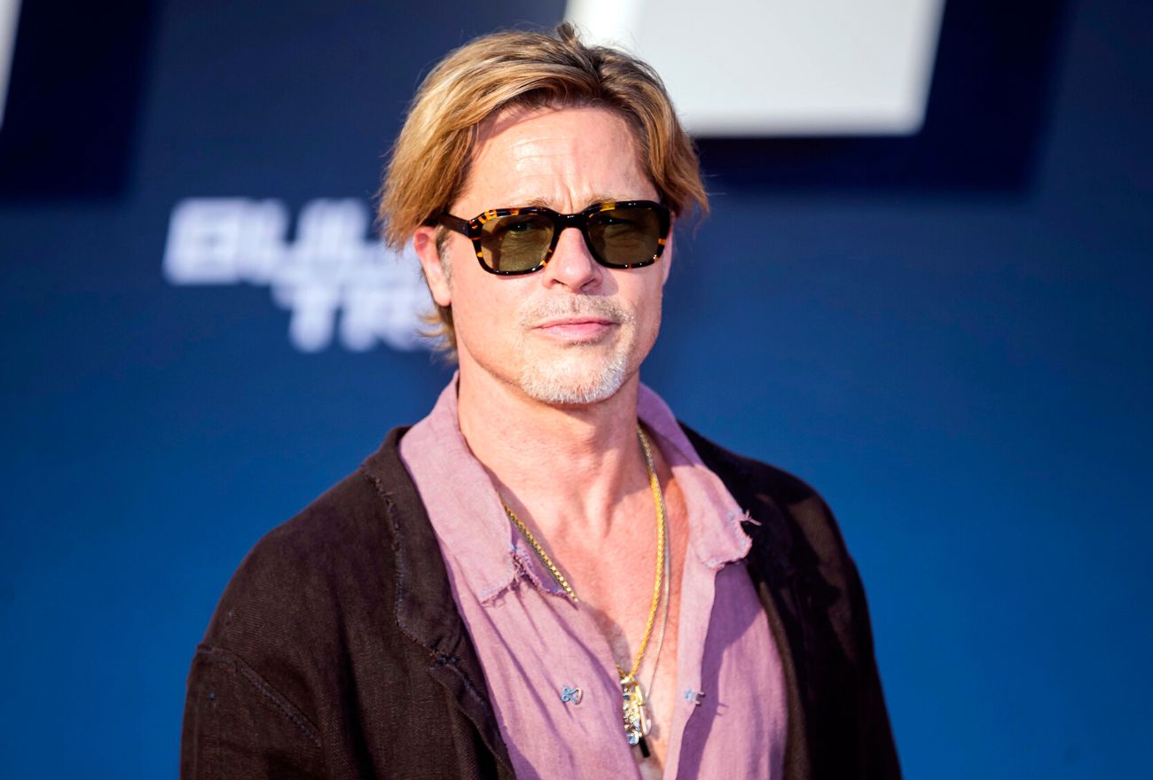 Tinjau 'Istana' 100 Tahun Yang Kini Menjadi Milik Brad Pitt