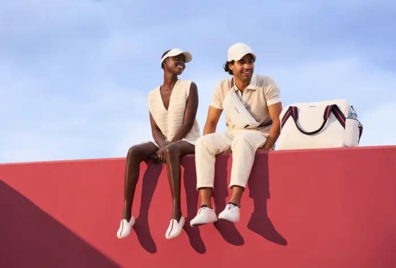 Rothy's Mengeluarkan Koleksi Tenis Daripada Botol Evian
