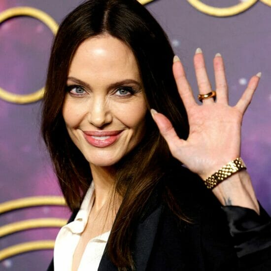 Angelina Jolie Ucap Selamat Tinggal Kepada Agensi Pelarian PBB