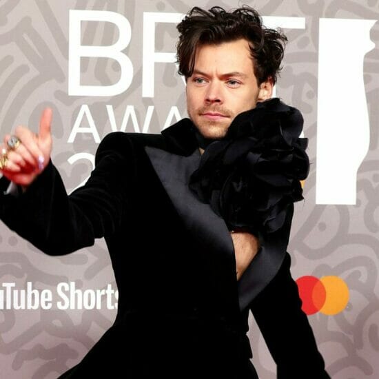 Harry Styles Mendominasi Brit Awards 2023 Dengan Empat Trofi