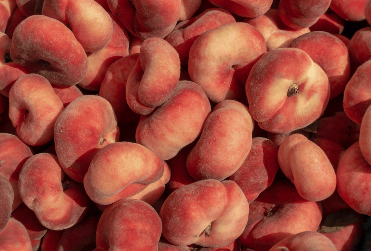 Buah Peach Donut