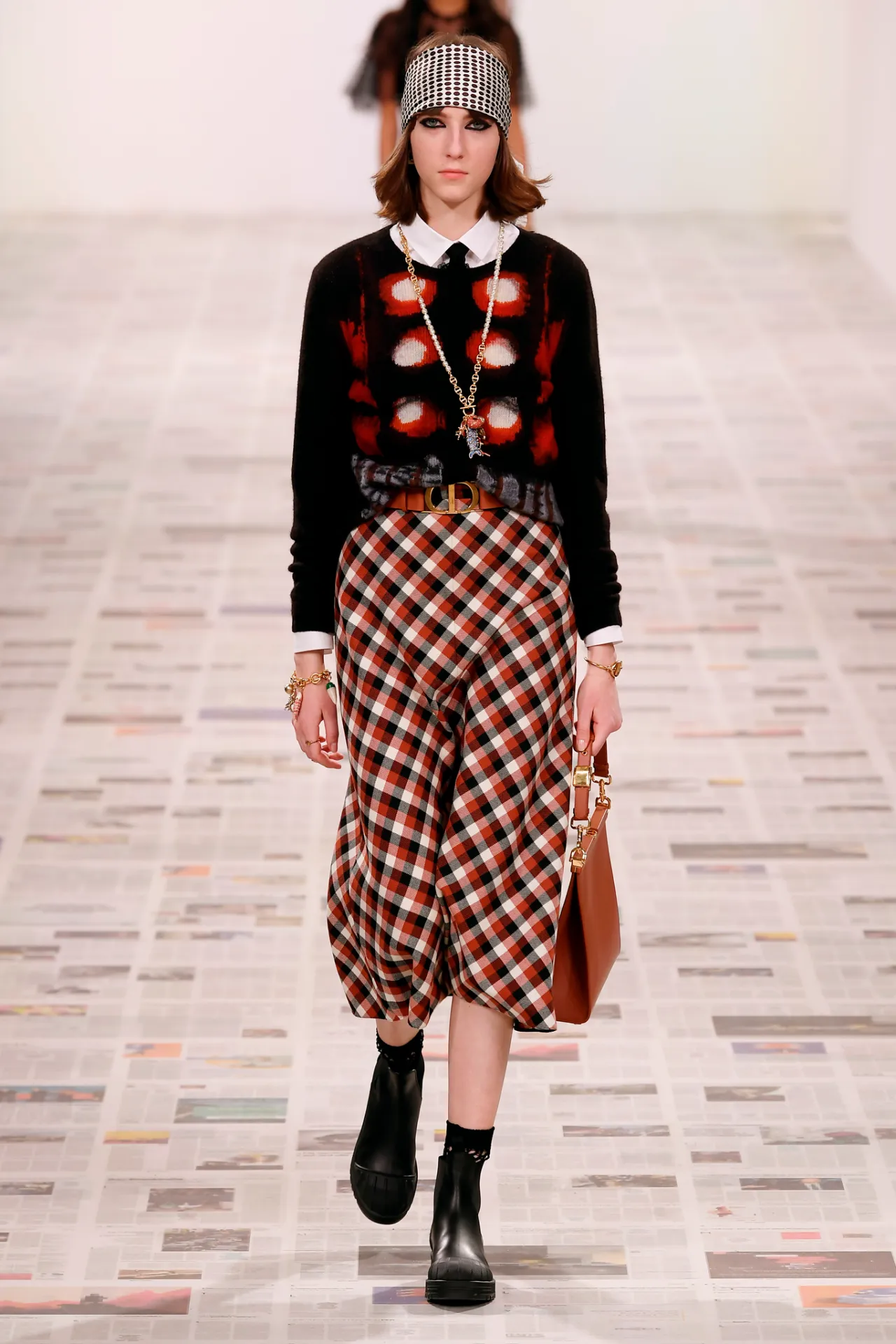 Print On Print: Statement Tanpa Kata 