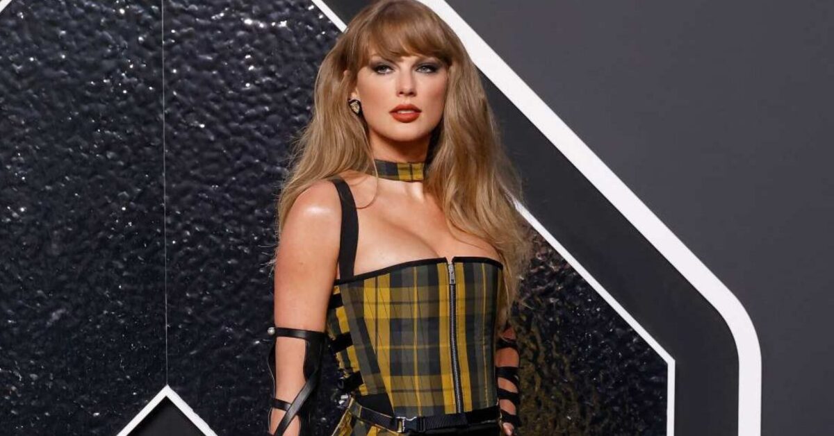 7 Inspirasi Gaya Corak Plaid Daripada Bintang Terkenal