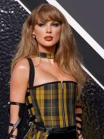 7 Inspirasi Gaya Corak Plaid Daripada Bintang Terkenal
