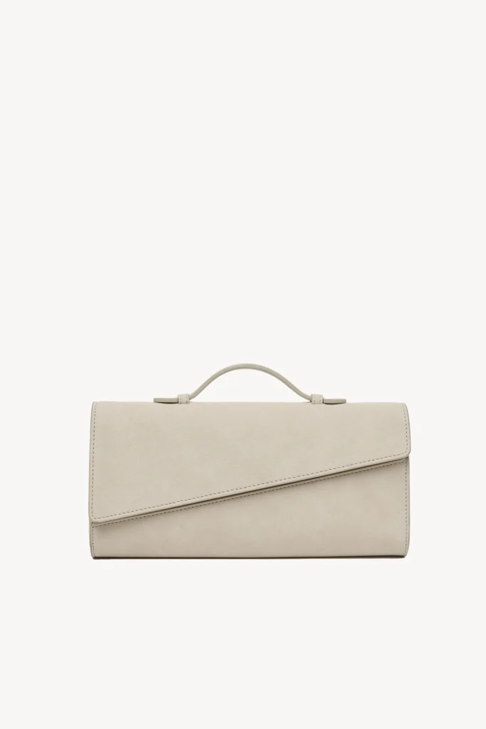 Genggaman Elegan Bersama Clutch Bag Pilihan GLAM
